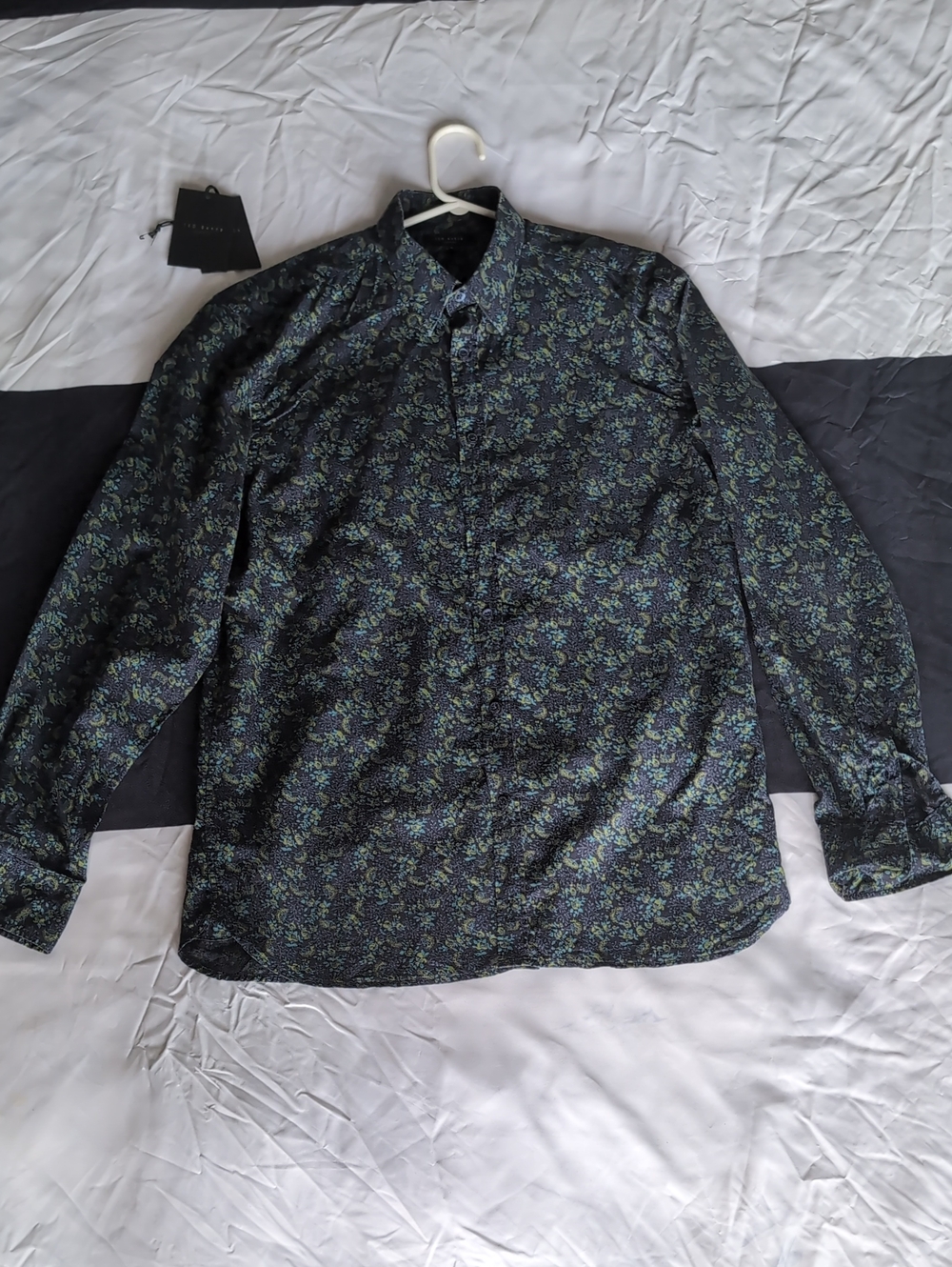 TED BAKER Dark Floral SPORT SHIRT - Sz 4 (L-XL) Blue and Green LIKE NEW